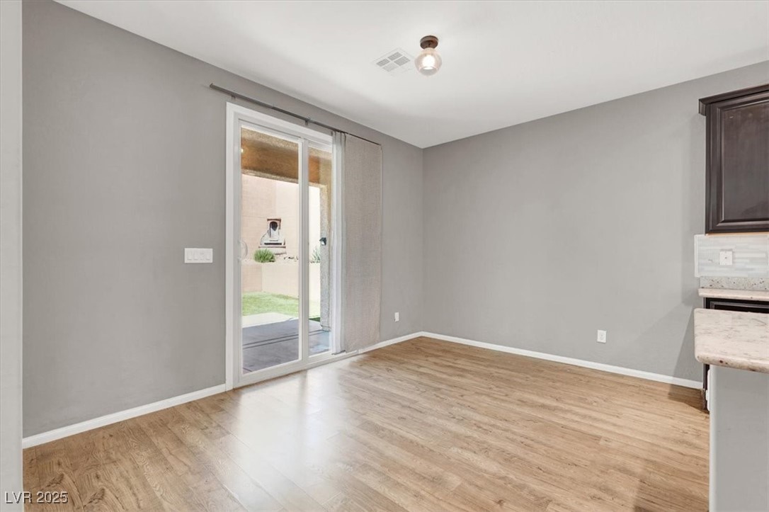 Las Vegas, Nevada 89166, United States, 4 Bedrooms Bedrooms, ,3 BathroomsBathrooms,Residential,Pending,109341