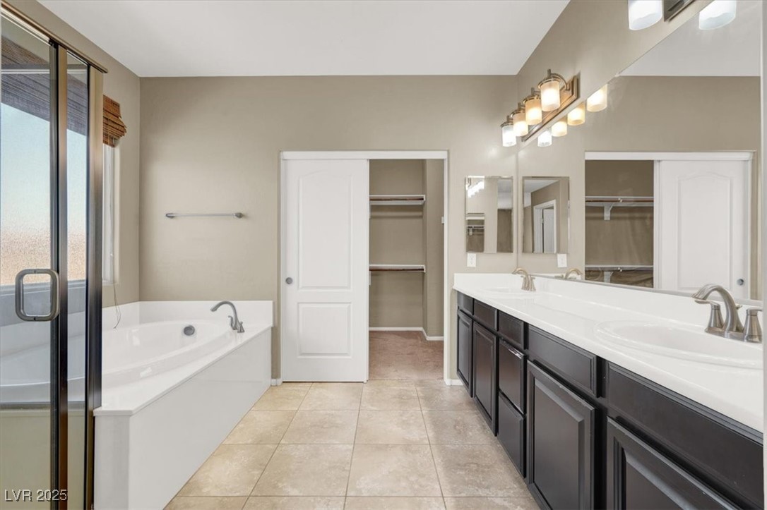 Las Vegas, Nevada 89166, United States, 4 Bedrooms Bedrooms, ,3 BathroomsBathrooms,Residential,Pending,109341