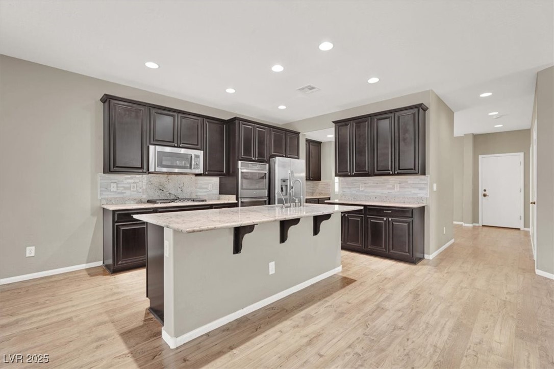 Las Vegas, Nevada 89166, United States, 4 Bedrooms Bedrooms, ,3 BathroomsBathrooms,Residential,Pending,109341