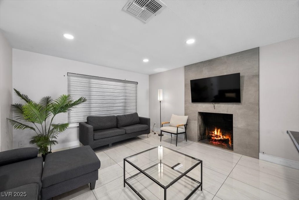 3618 Redwood Street