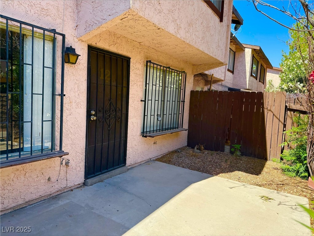 Las Vegas, Nevada 89119, United States, 2 Bedrooms Bedrooms, ,2 BathroomsBathrooms,Residential,Active,153563