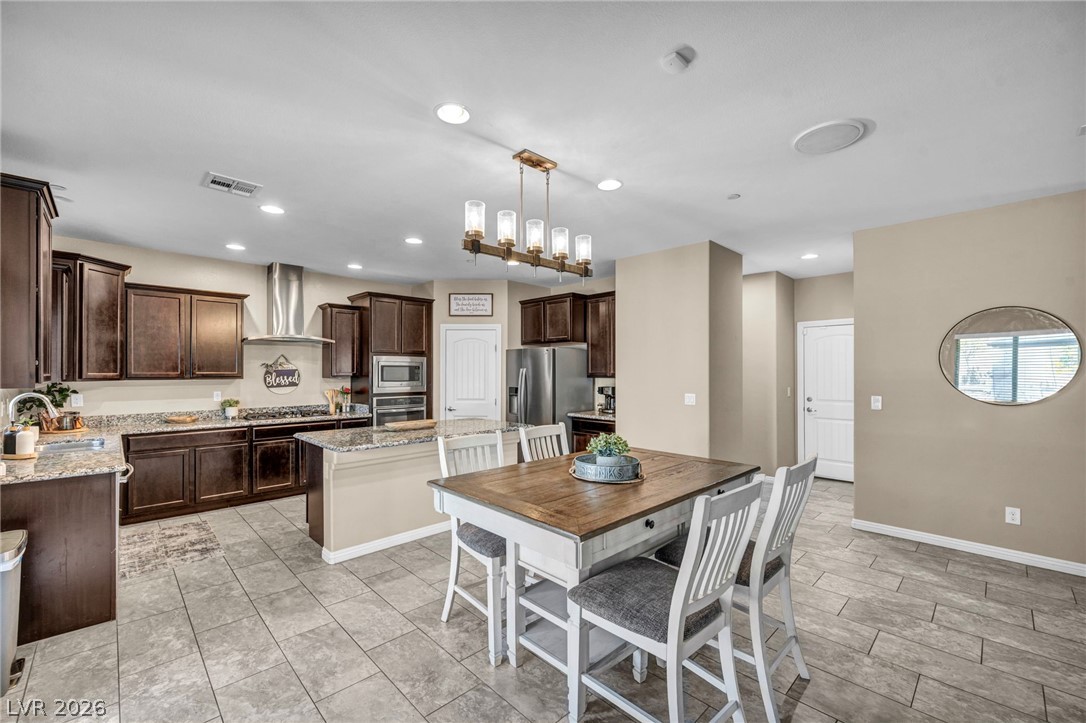 1636 Blue Cliffs Avenue