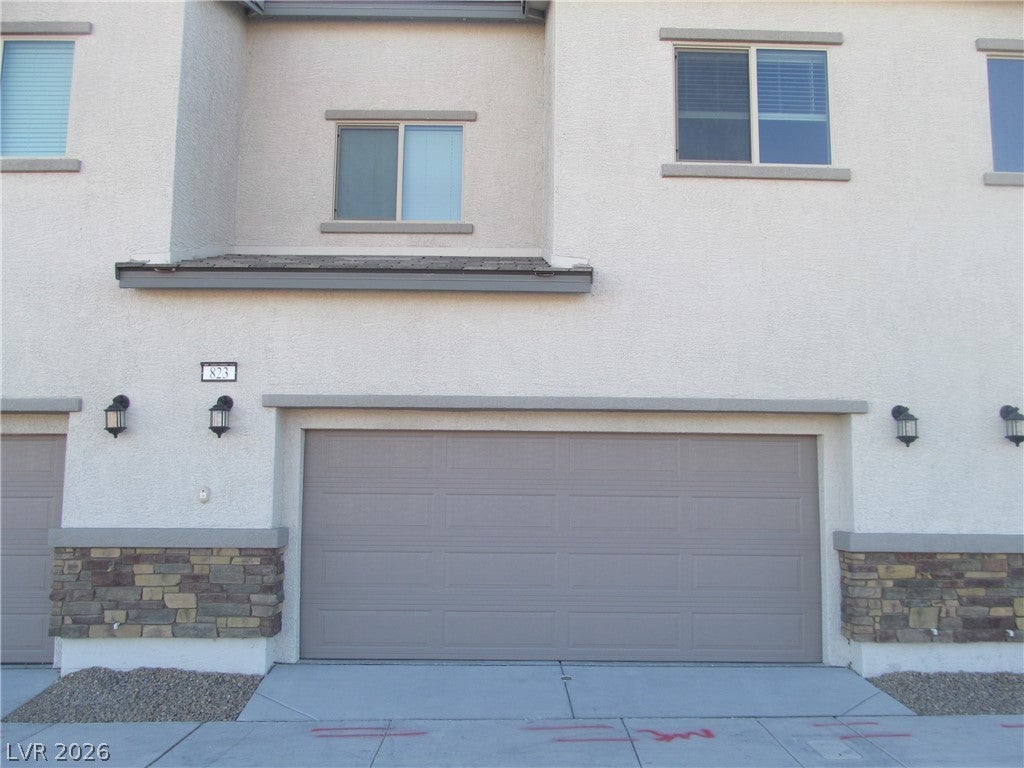 823 Grand Country Avenue