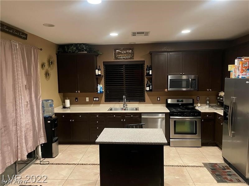 3648 Remington Grove Avenue