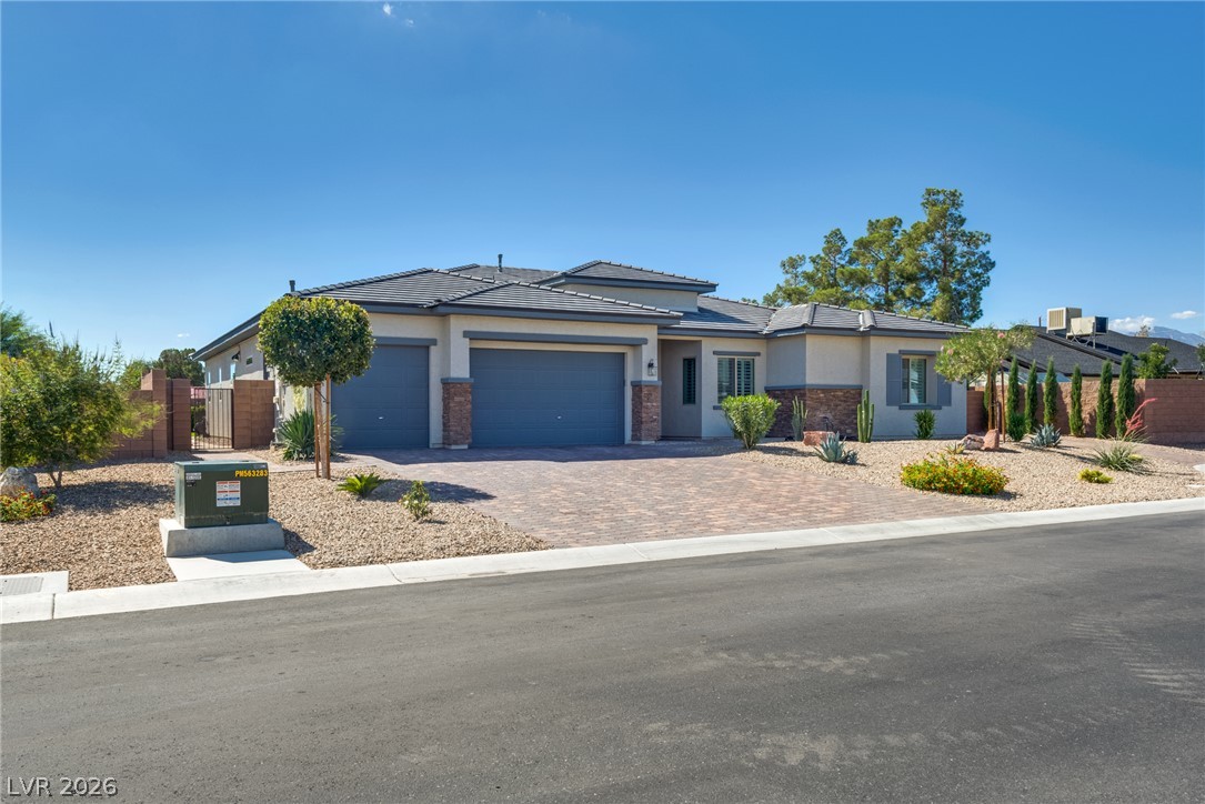 7371 Heritage Pines Court