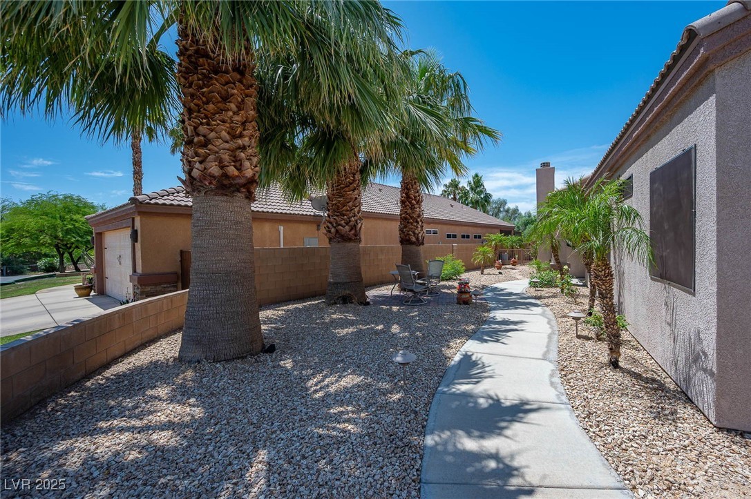 2505 Links Drive