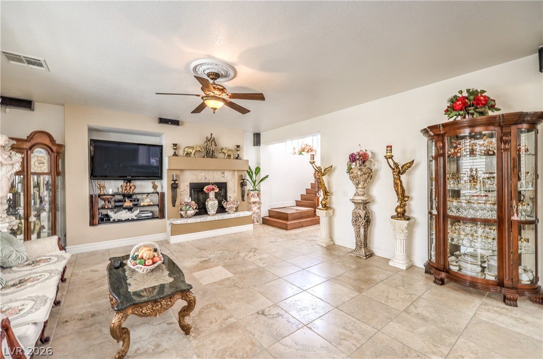 949 Via Stellato Street