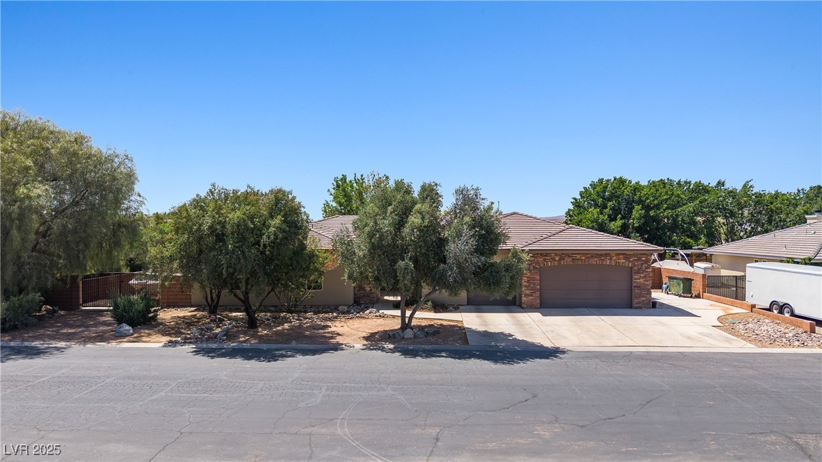 1981 Trophy Elk Avenue, Logandale, Nevada image 2