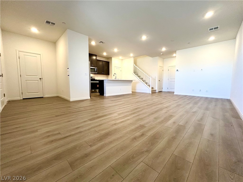 12476 Kings Creek Place