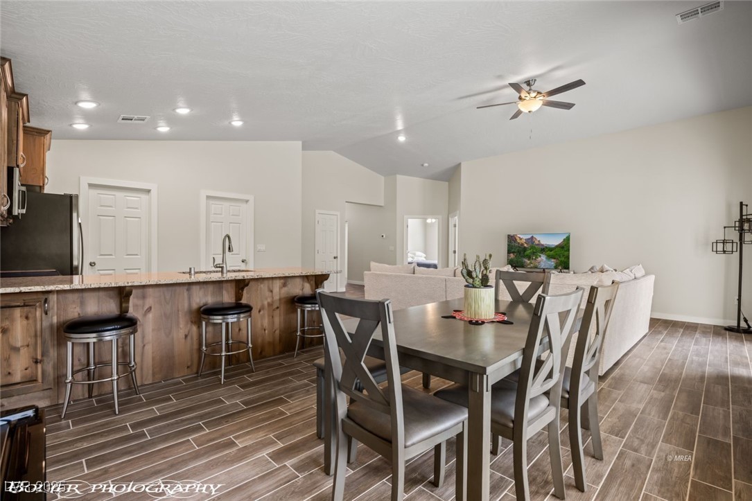 942 Shadow Hawk Ridge, Mesquite, Nevada image 26
