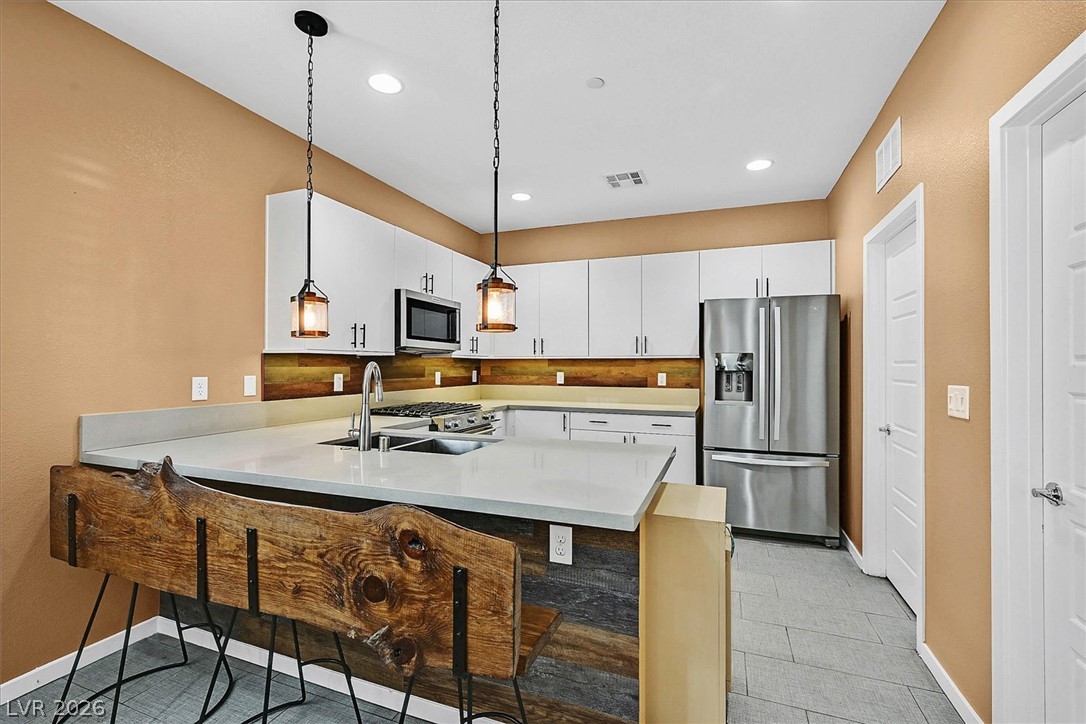 11257 Rainbow Peak Avenue 209