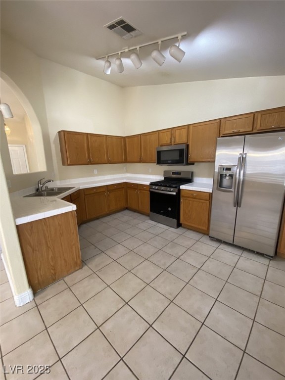 Las Vegas, Nevada 89122, United States, 3 Bedrooms Bedrooms, ,2 BathroomsBathrooms,Residential,Active,146842