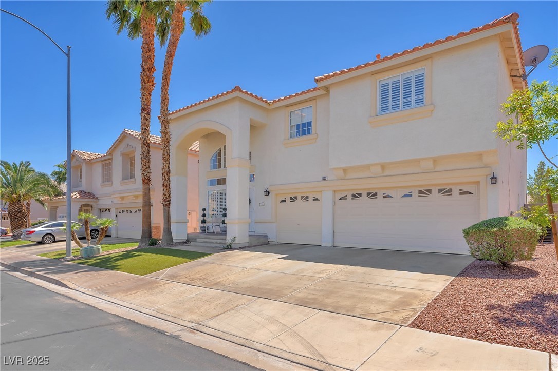 1035 Tabor Hill Avenue, Henderson, Nevada image 4