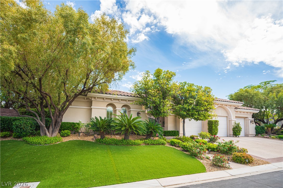 10925 Iris Canyon Lane