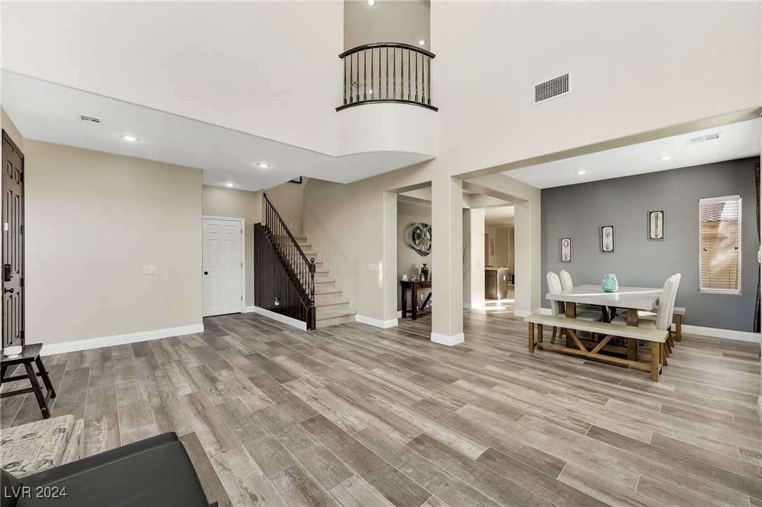 Las Vegas, Nevada 89141, United States, 3 Bedrooms Bedrooms, ,3 BathroomsBathrooms,Residential,Pending,27368