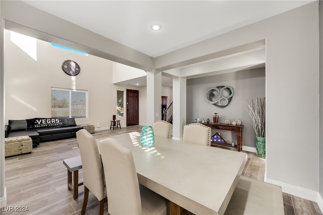 Las Vegas, Nevada 89141, United States, 3 Bedrooms Bedrooms, ,3 BathroomsBathrooms,Residential,Pending,27368