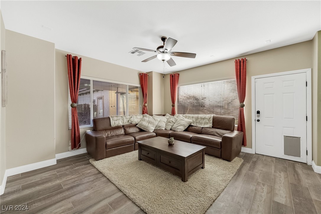 Las Vegas, Nevada 89141, United States, 3 Bedrooms Bedrooms, ,3 BathroomsBathrooms,Residential,Pending,27368