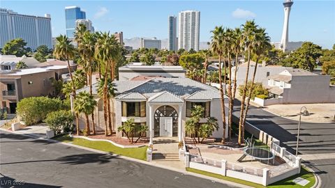 Photo of 2834 Queens Courtyard Drive, Las Vegas, NV 89109 (MLS # 2740123)