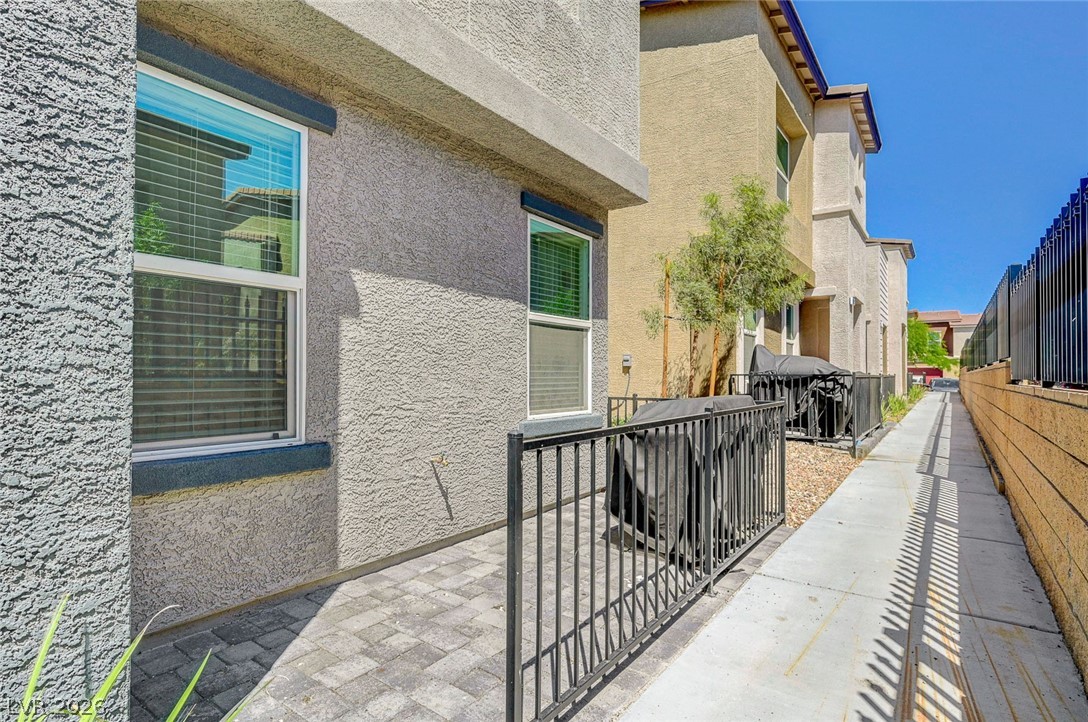 6928 Honor Hill Street