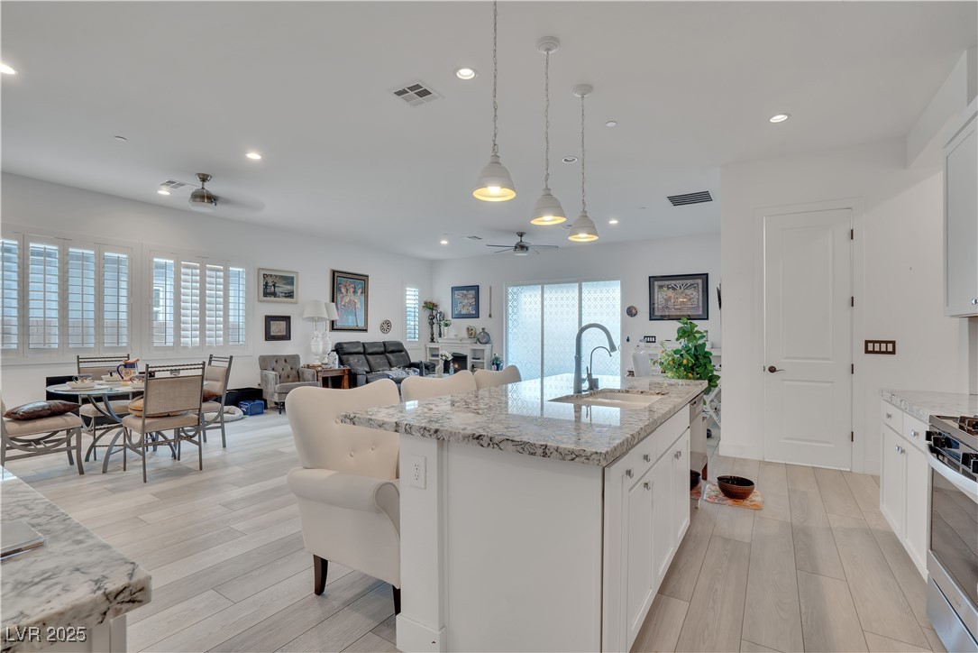 330 Meadow Brush Place, Henderson, Nevada image 5