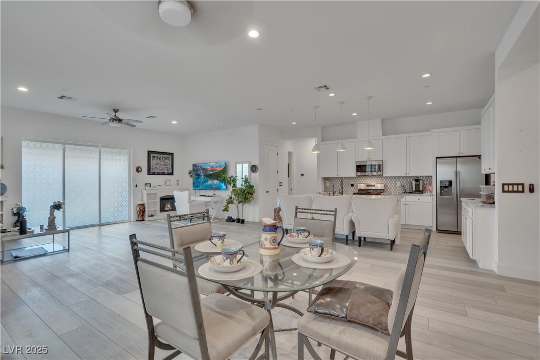 330 Meadow Brush Place, Henderson, Nevada image 9