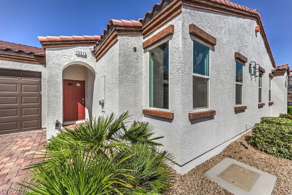 1557 Franklin Lane