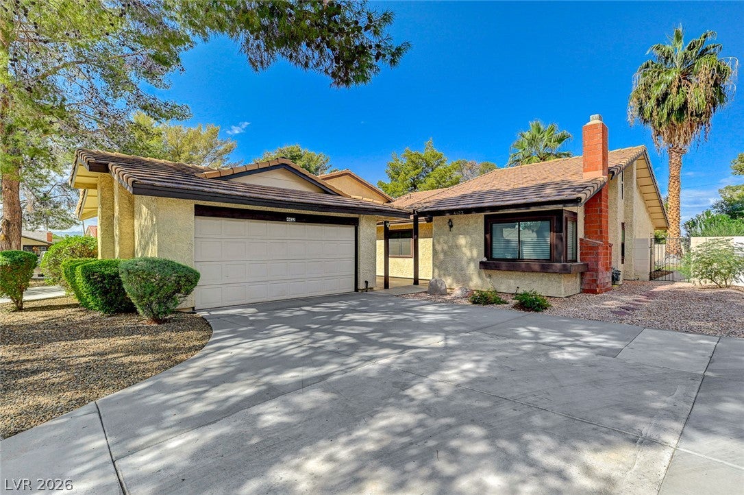 4432 Live Oak Drive