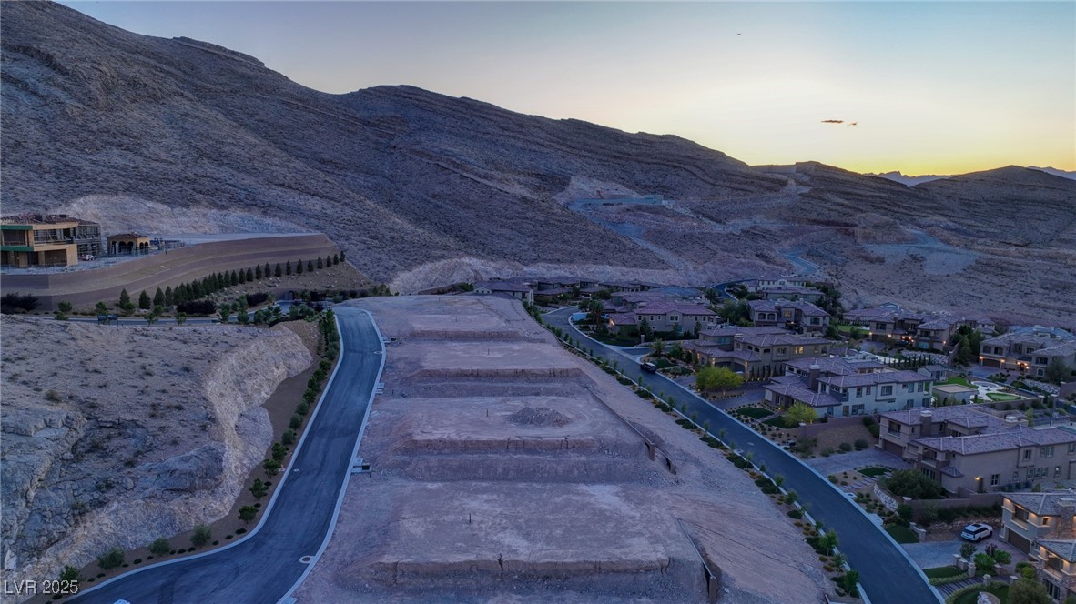 22 Mountain View Drive, Las Vegas, Nevada image 10