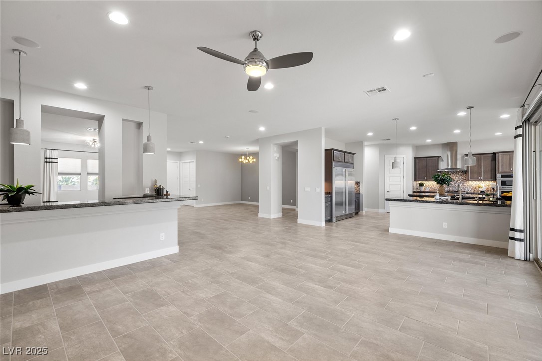 Las Vegas, Nevada 89149, United States, 4 Bedrooms Bedrooms, ,4 BathroomsBathrooms,Residential,Pending,20879