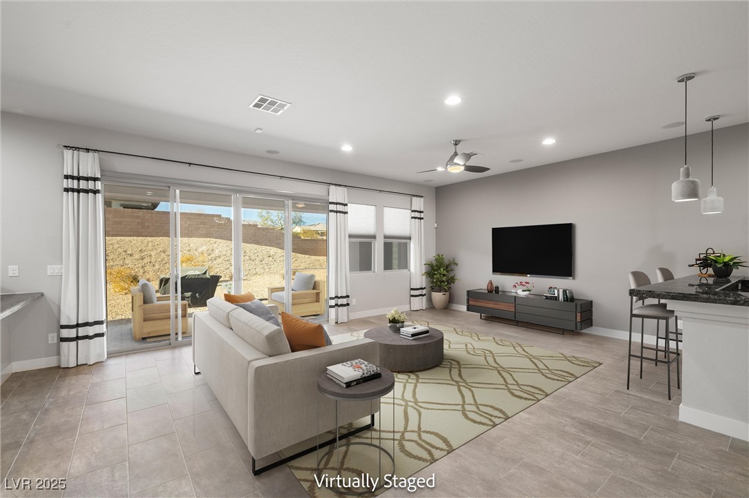 Las Vegas, Nevada 89149, United States, 4 Bedrooms Bedrooms, ,4 BathroomsBathrooms,Residential,Pending,20879