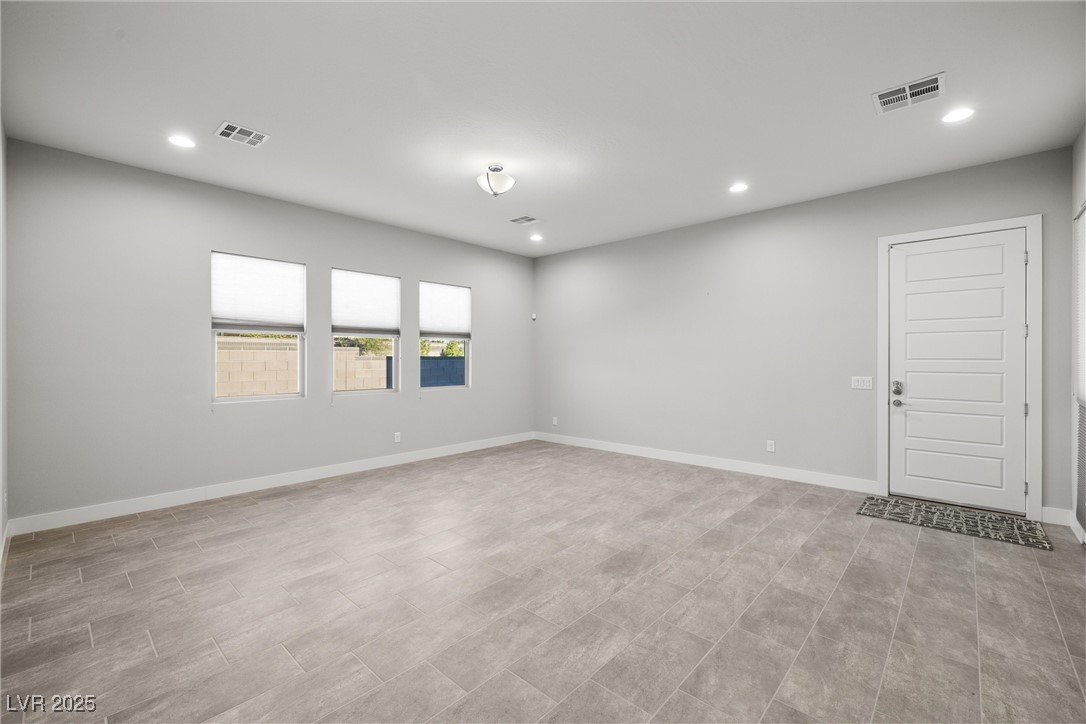 Las Vegas, Nevada 89149, United States, 4 Bedrooms Bedrooms, ,4 BathroomsBathrooms,Residential,Pending,20879