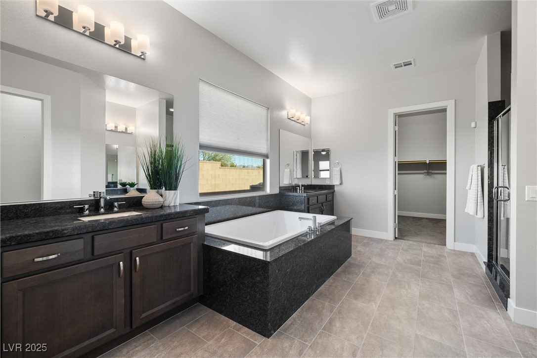 Las Vegas, Nevada 89149, United States, 4 Bedrooms Bedrooms, ,4 BathroomsBathrooms,Residential,Pending,20879