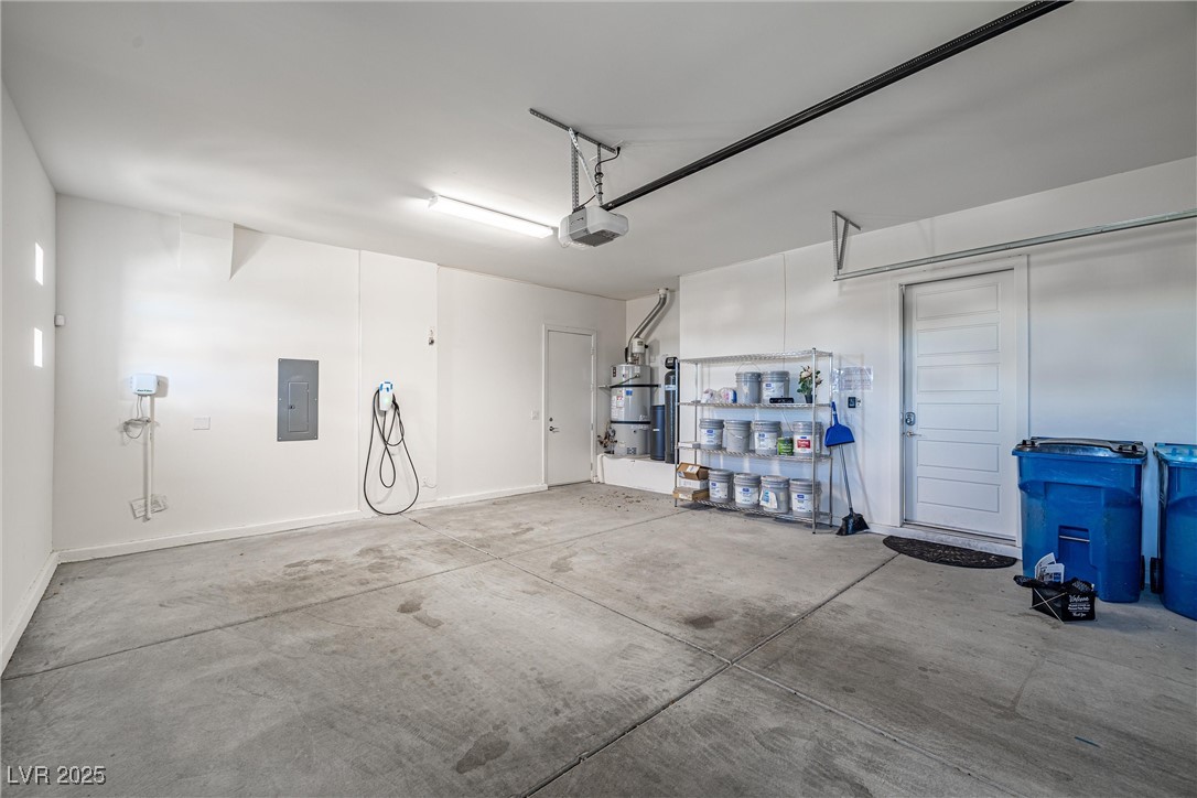 Las Vegas, Nevada 89149, United States, 4 Bedrooms Bedrooms, ,4 BathroomsBathrooms,Residential,Pending,20879