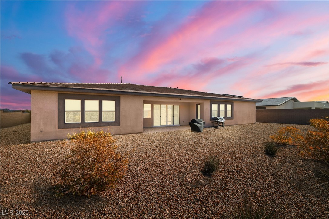 Las Vegas, Nevada 89149, United States, 4 Bedrooms Bedrooms, ,4 BathroomsBathrooms,Residential,Pending,20879