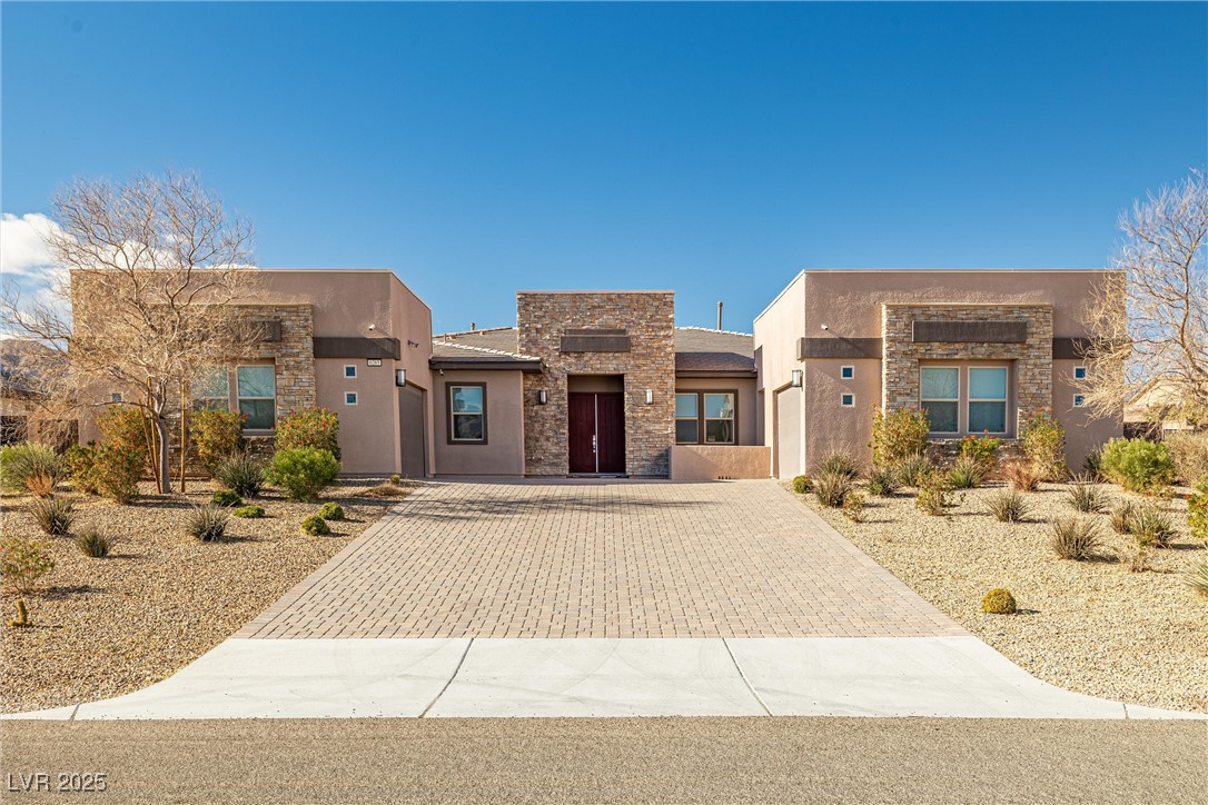 Las Vegas, Nevada 89149, United States, 4 Bedrooms Bedrooms, ,4 BathroomsBathrooms,Residential,Pending,20879