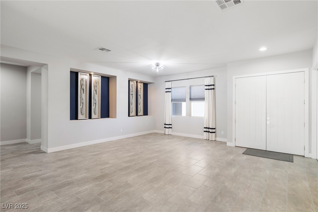 Las Vegas, Nevada 89149, United States, 4 Bedrooms Bedrooms, ,4 BathroomsBathrooms,Residential,Pending,20879