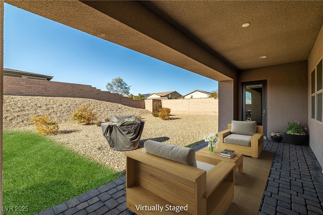 Las Vegas, Nevada 89149, United States, 4 Bedrooms Bedrooms, ,4 BathroomsBathrooms,Residential,Pending,20879