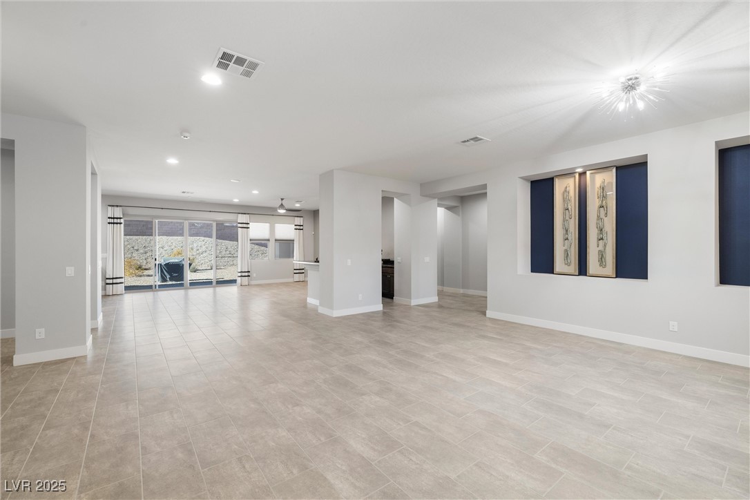 Las Vegas, Nevada 89149, United States, 4 Bedrooms Bedrooms, ,4 BathroomsBathrooms,Residential,Pending,20879