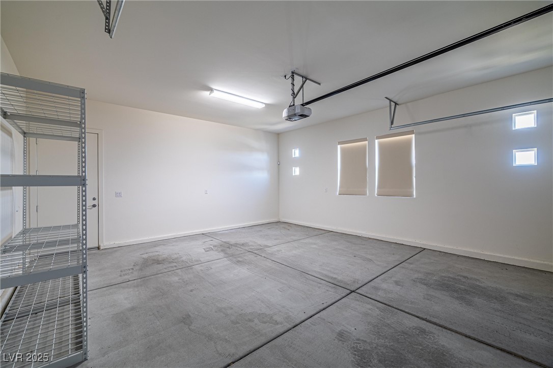 Las Vegas, Nevada 89149, United States, 4 Bedrooms Bedrooms, ,4 BathroomsBathrooms,Residential,Pending,20879