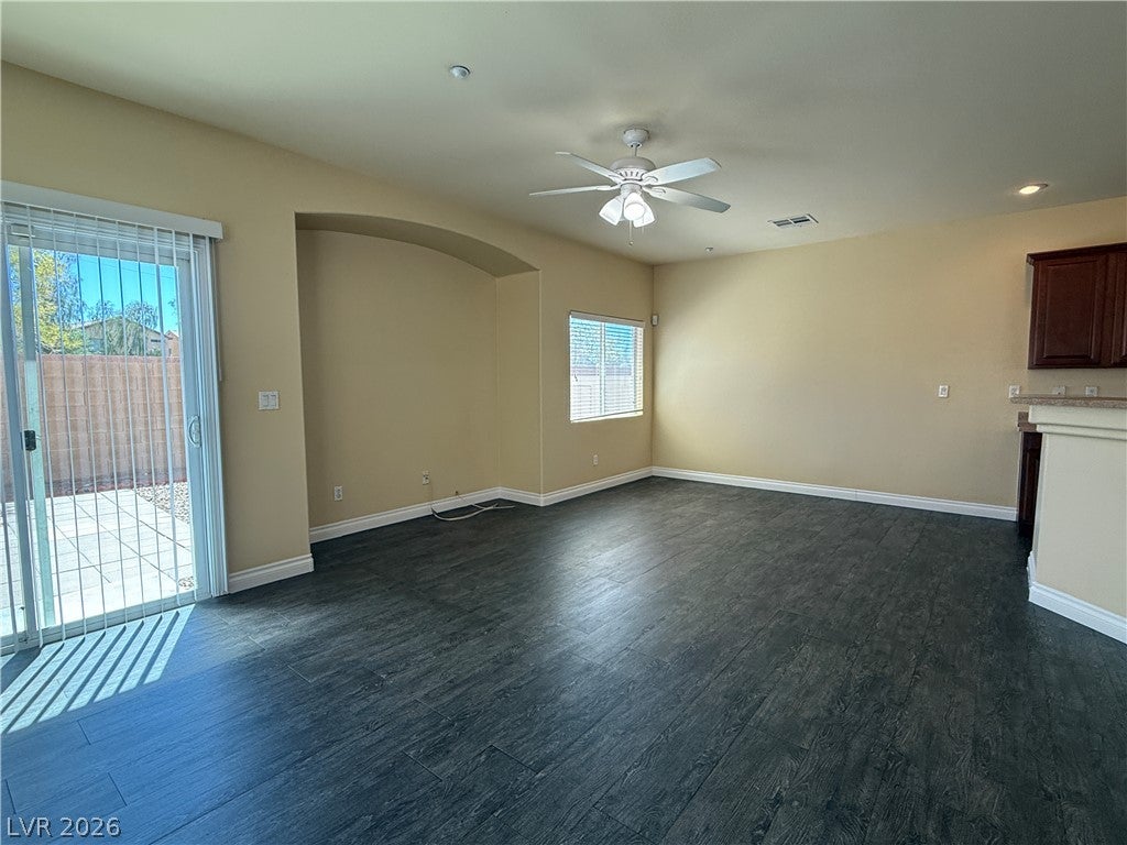 6359 ELWOOD MEAD Avenue 103