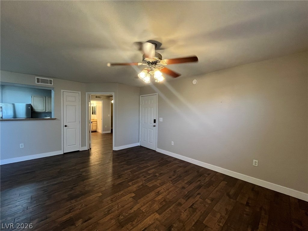 555 E Silverado Ranch Boulevard 1089