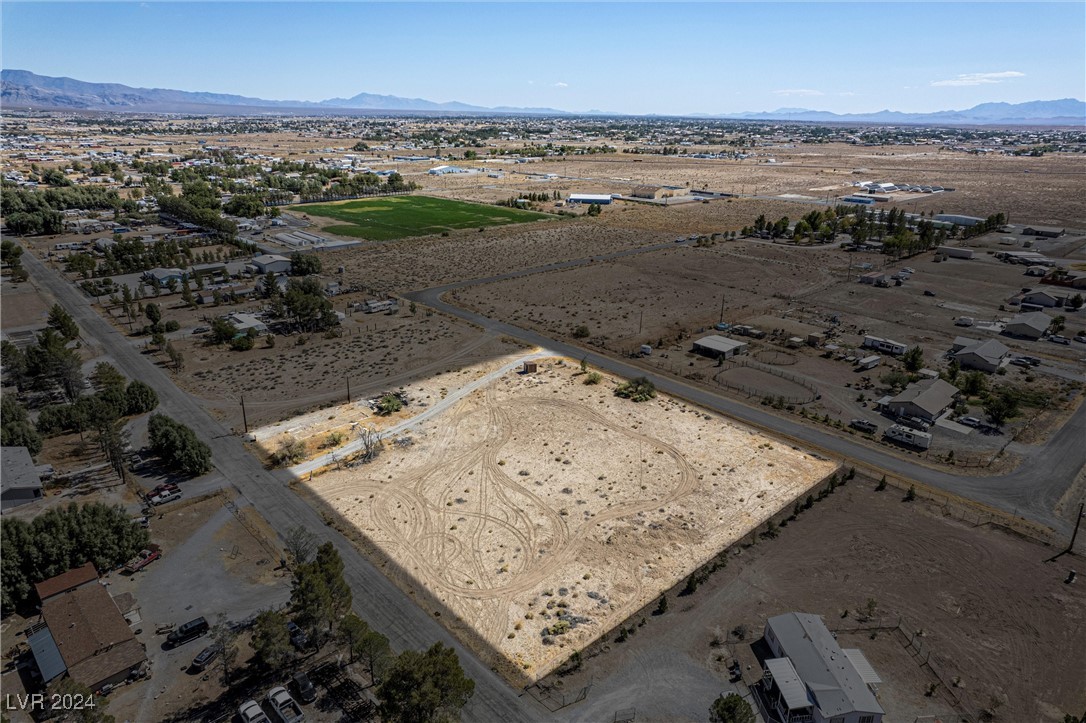 1751 Vondell Drive, Pahrump, Nevada image 2