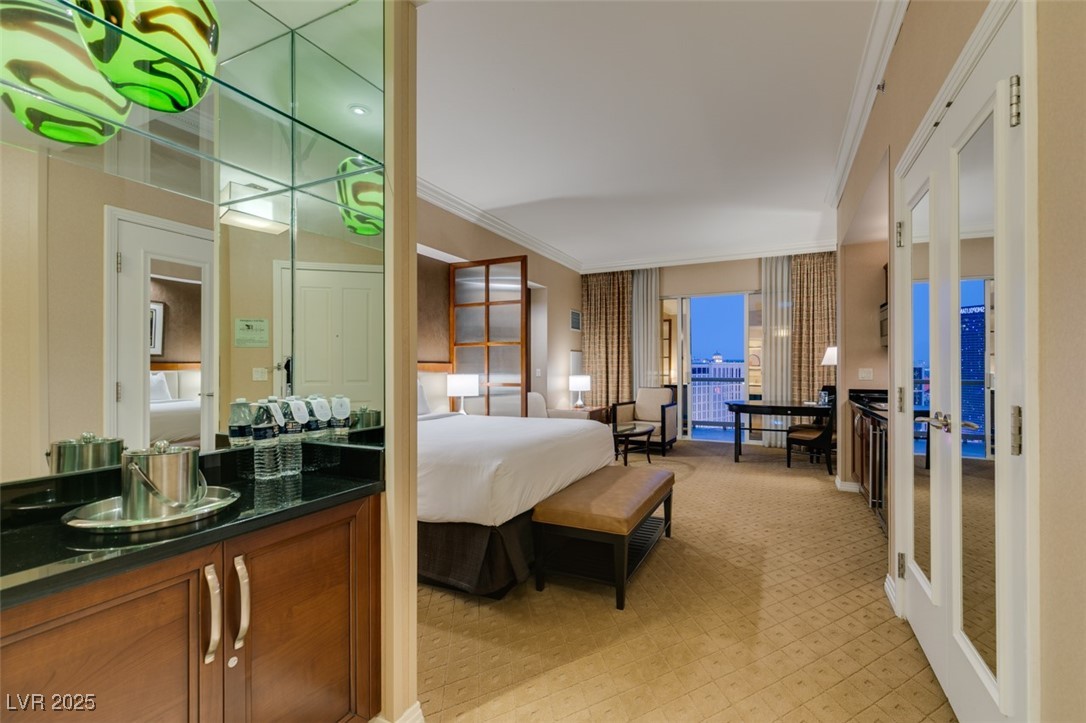 135 E HARMON Avenue 3709