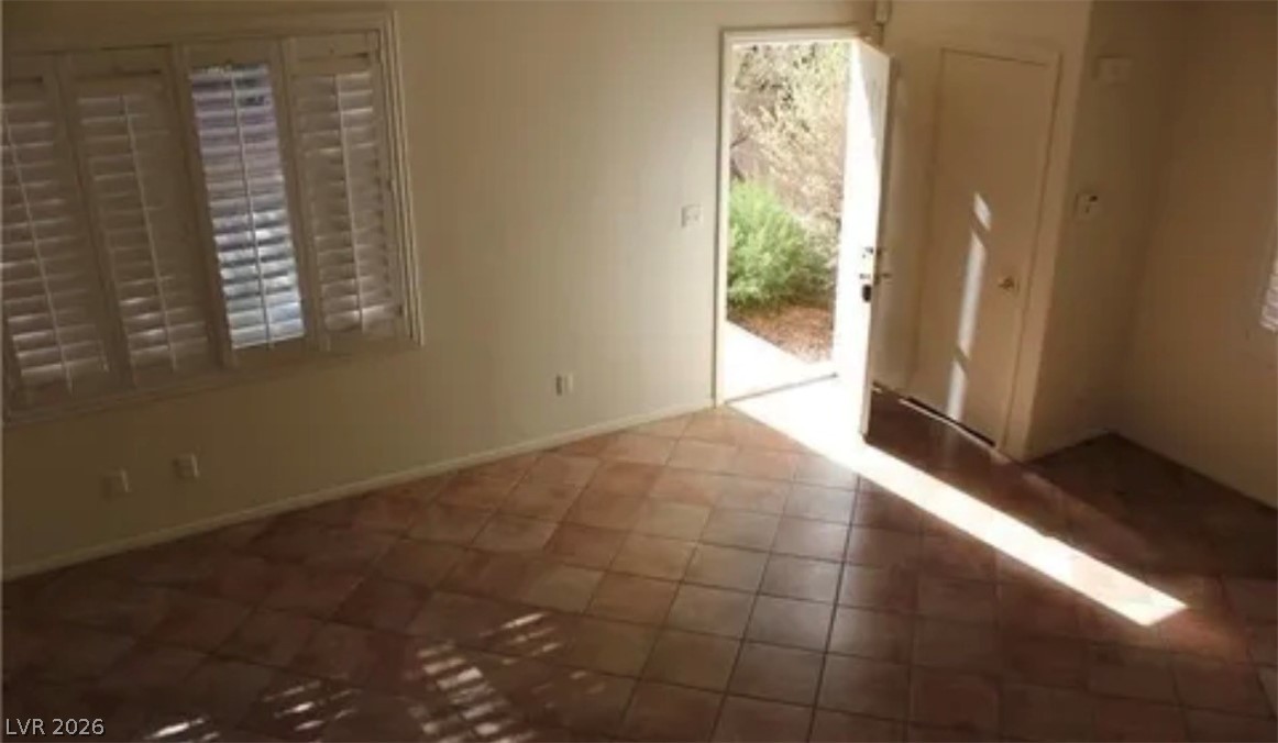 10021 Via Toro Avenue