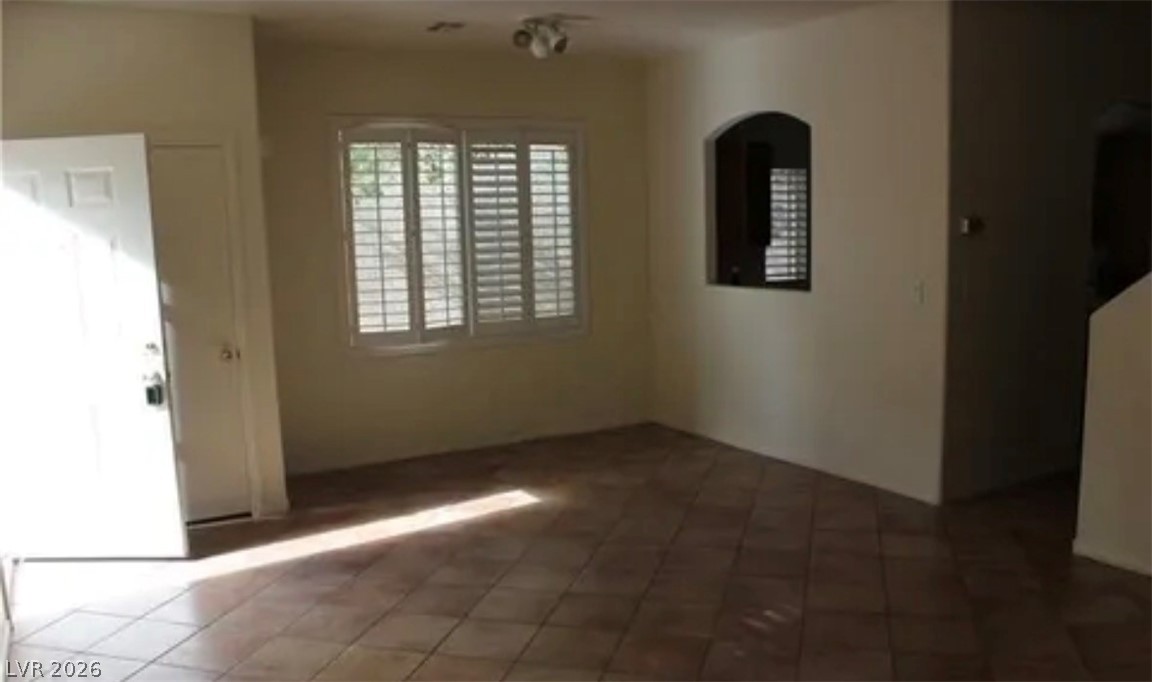 10021 Via Toro Avenue