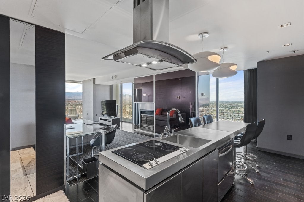 4381 W Flamingo Road 3801