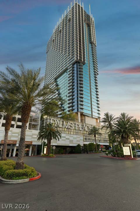 Condo For Rent - 4381 W Flamingo Road #3801<br/> Las Vegas, NV 89103