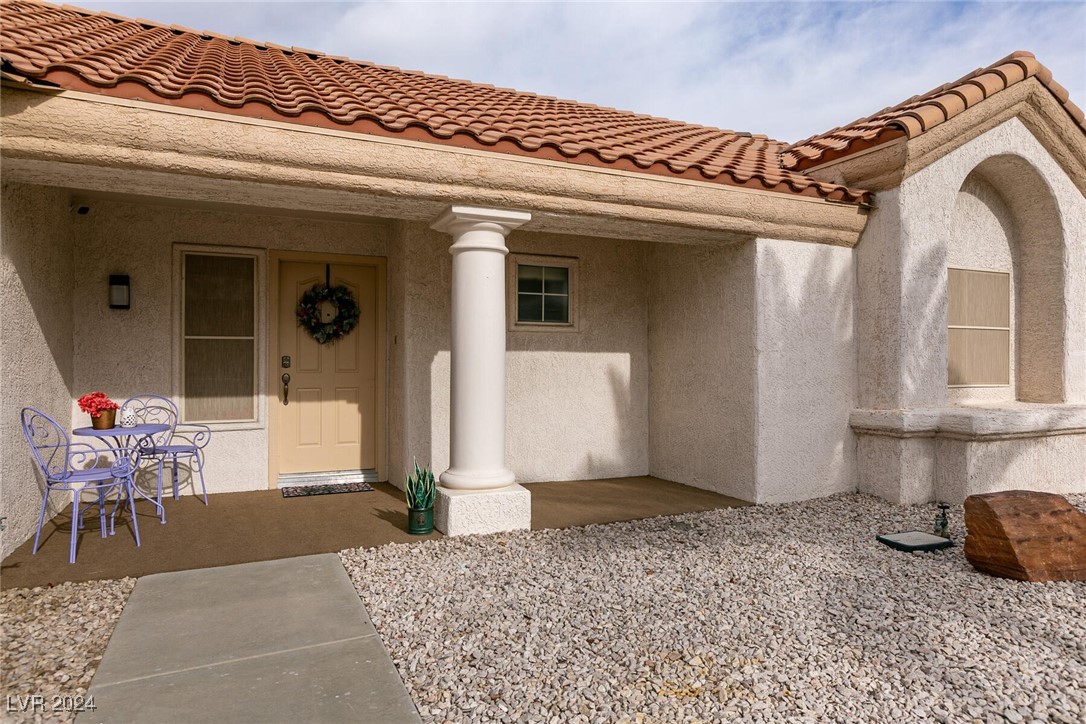 Las Vegas, Nevada 89134, United States, 2 Bedrooms Bedrooms, ,2 BathroomsBathrooms,Residential,Pending,26448