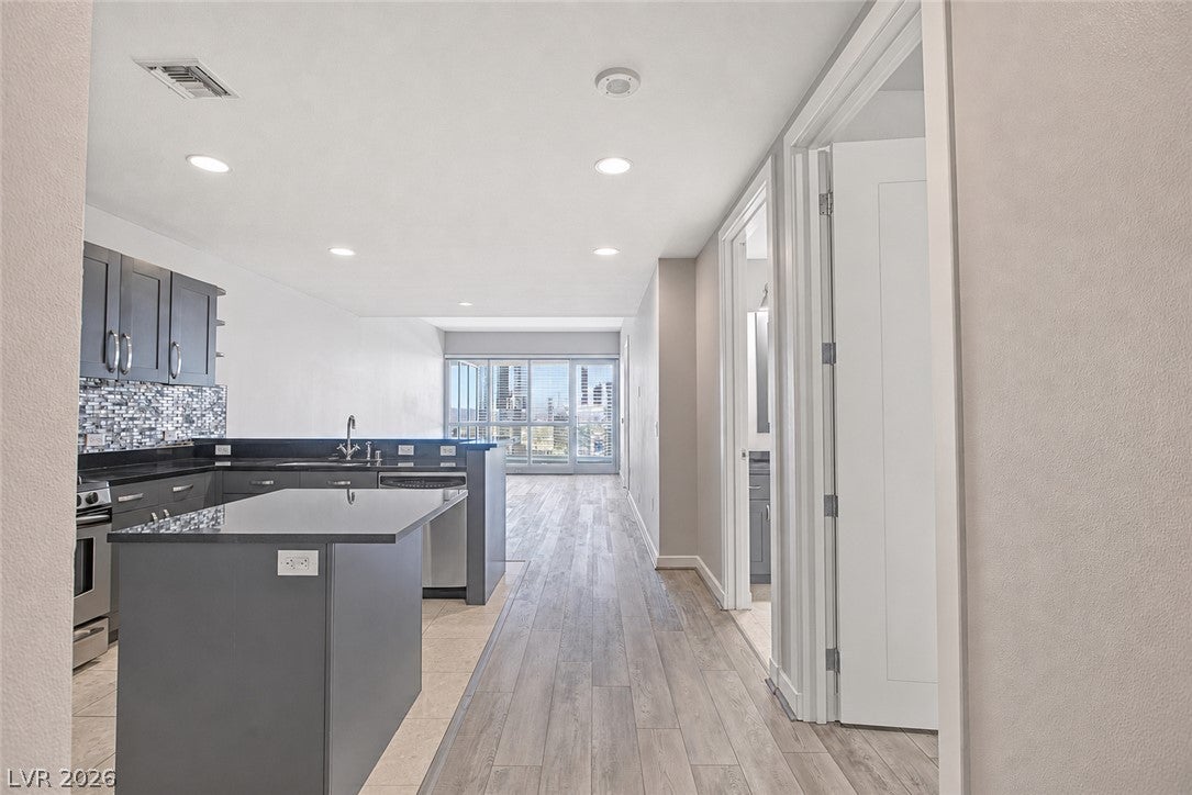 4525 Dean Martin Drive 2211