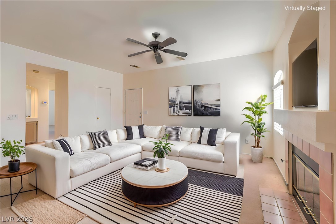 5415 W Harmon Avenue 1184